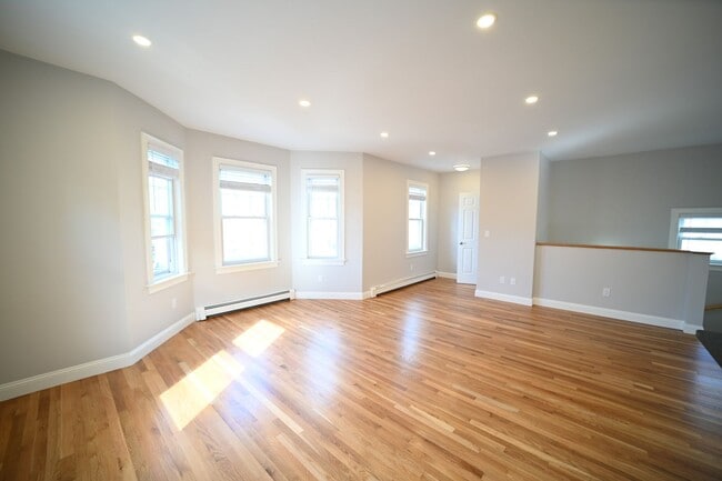 Photo - 3Br/2Bth in Brookline! Close to Rt.9, very quiet area, walk to JP Pond!