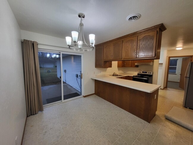 Photo - 4944 Rosewood Ct