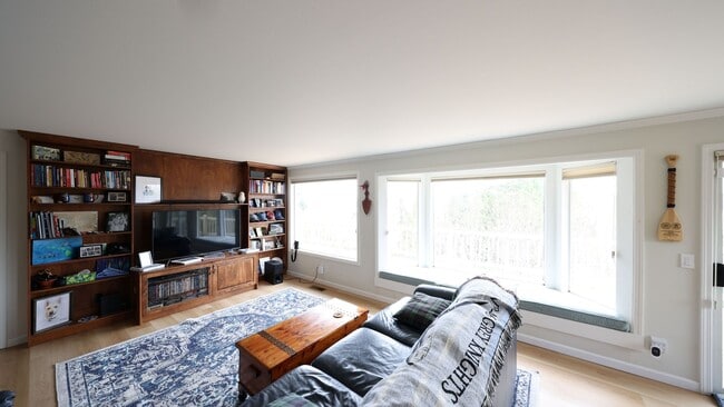 Photo - 3 Bed 2.5 Bath - View Home - Private Large Lot - Pet Friendly - NAS Whidbey