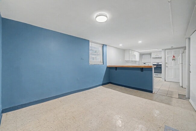 Photo - 2206 N Kostner Ave Unit B