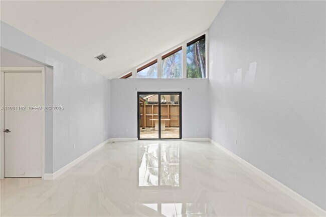 Photo - 9301 SW 130th St