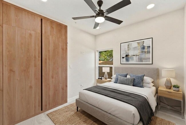 Photo - 200 S Cynthia St Unit A