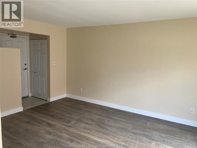 Photo - 2630 Columbia Ct