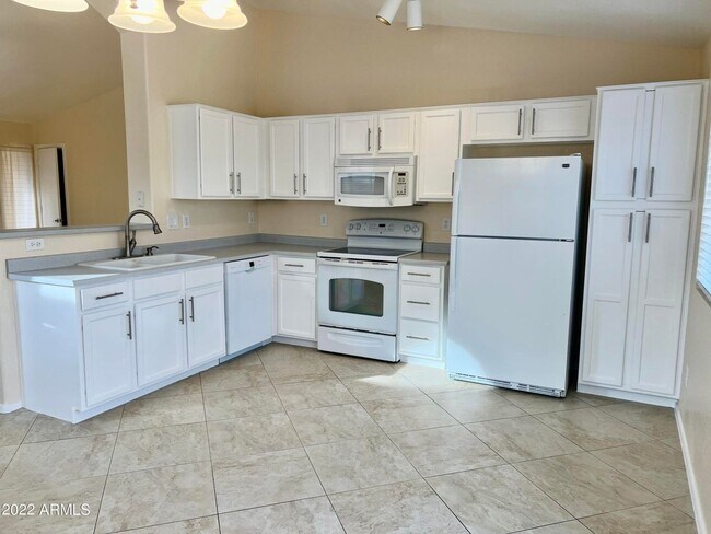 Photo - Available Jan 15, 2026 – Stunning 3-Bed, 2-Bath Home!