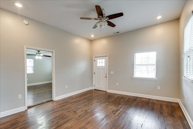 Photo - Charming 1920 renovated home!