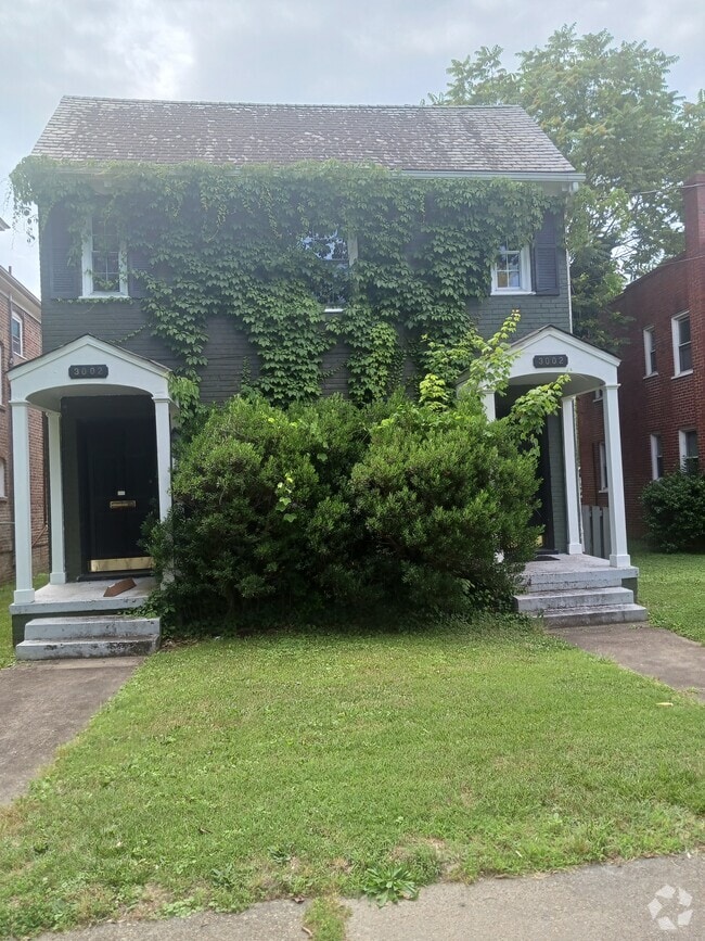 Building Photo - 3002 Semmes Ave Unit Downstairs Rental