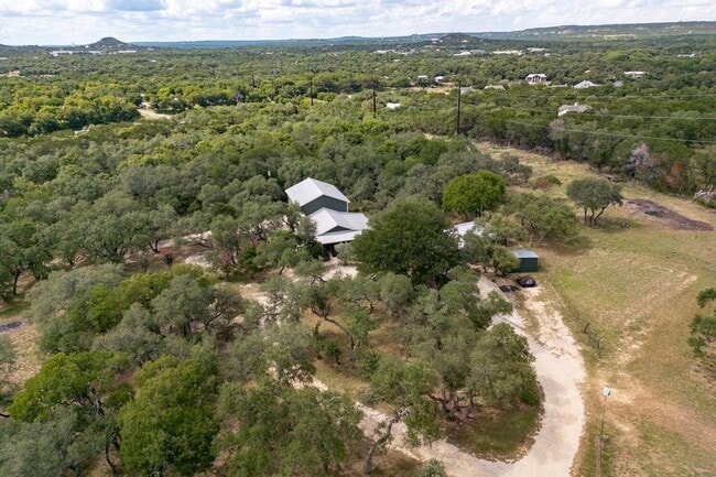 Building Photo - 1100 Chapparal Dr
