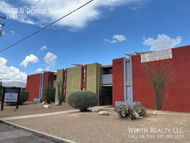 Building Photo - 770 N Dodge Blvd Unit 10 Rental