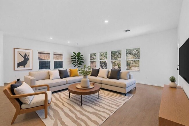 Photo - 1516 Boggy Crk Rnch Rd