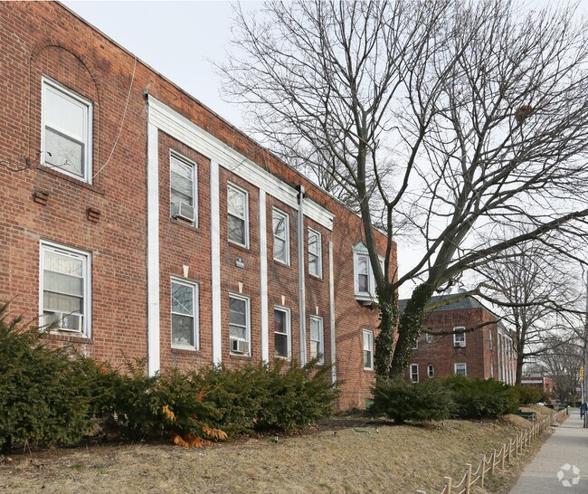 Photo - 299 Jackson St