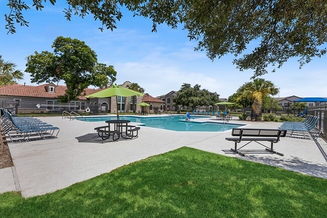 Bonito Parque Apartments