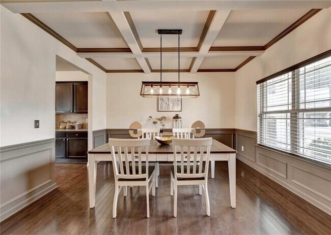 Photo - 1376 Castleberry Dr