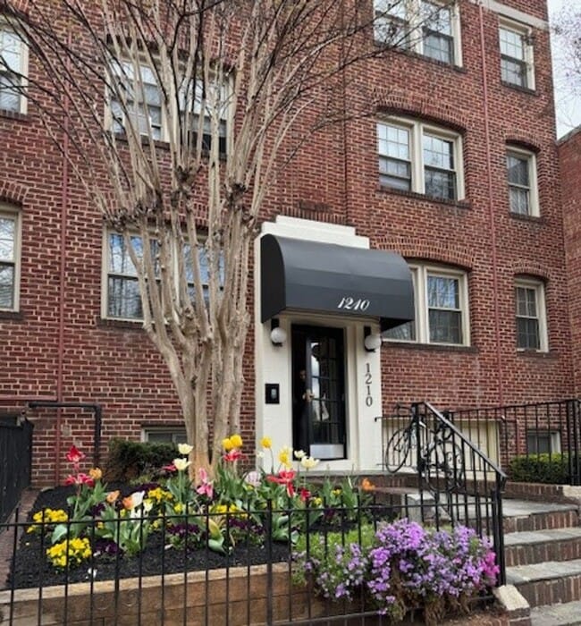 1210 4TH ST NW