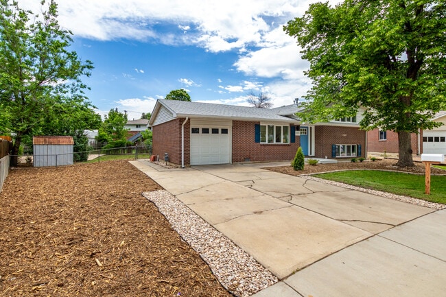 Photo - 1011 Yeager Dr