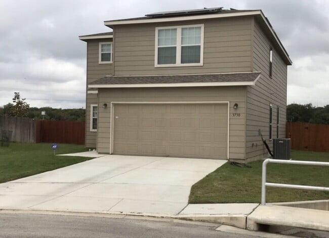 Building Photo - "Spacious 4-Bedroom Retreat with Granite Countertops & Private Movie Room in Selma, TX!"