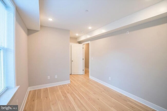 Photo - 4926 Locust St Unit 1