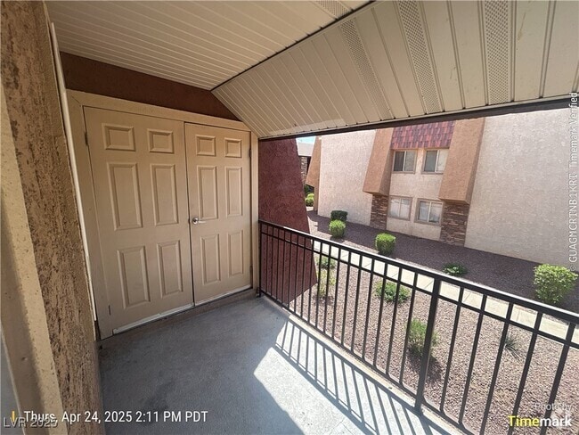 Building Photo - 4450 Sandy River Dr Unit 86 Rental