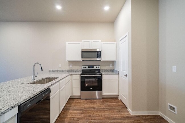 Photo - 2114 N Avenue K Unit B