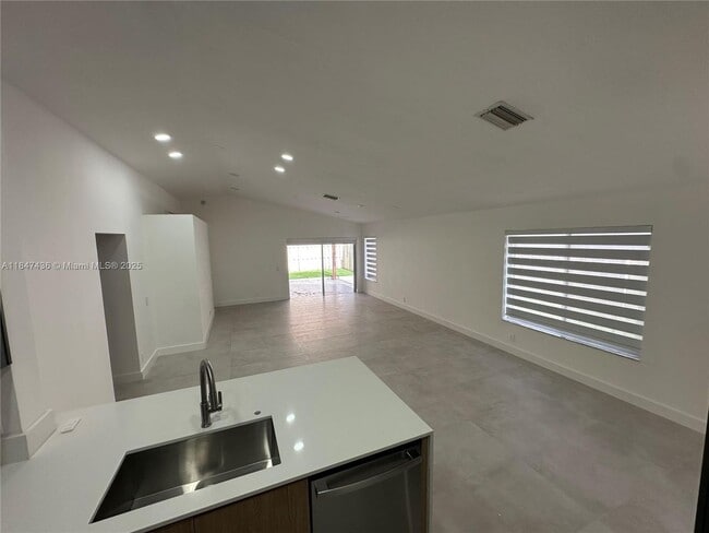 Photo - 591 Talavera Rd