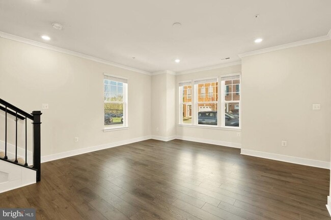 Photo - 7916a Potter Pl Unit B