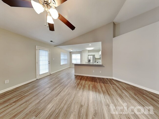 Photo - 5050 Elizabeth Rd