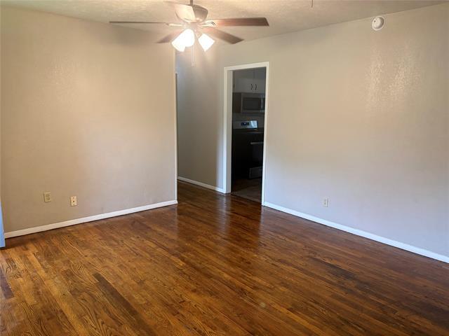 Photo - 404 W Heron St