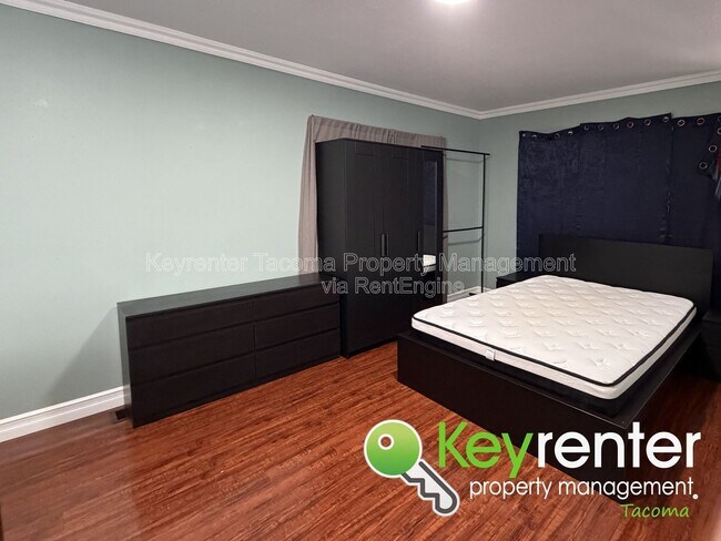 Photo - 8434 Tacoma Ave S