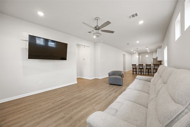 Photo - 10216 Badger Run Ln