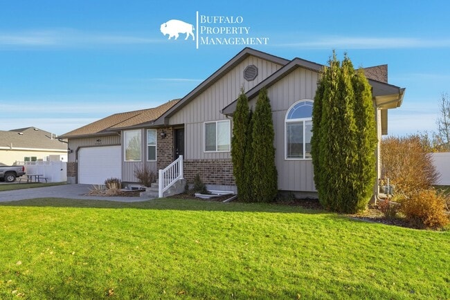 Photo - Charming 4-Bedroom Home for Rent in Ammon, ID!
