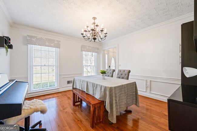 Photo - 1223 Settlebench Ln