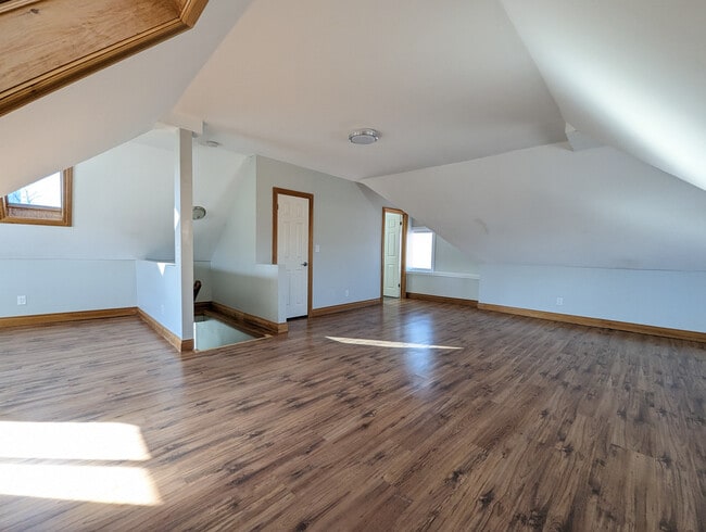 Building Photo - Cool Loft By Kitchener GO Station Unit 1