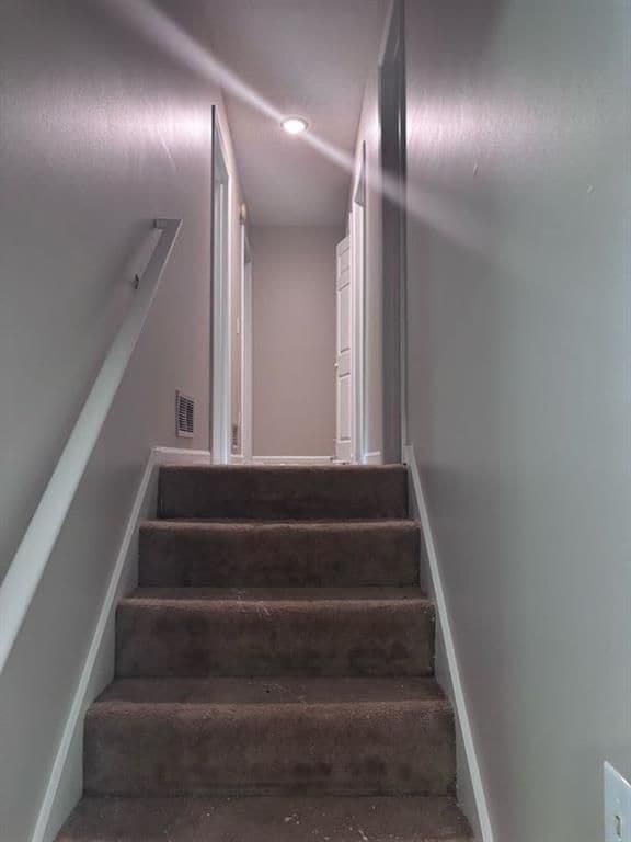 Photo - 1634 Kimble Dr SW