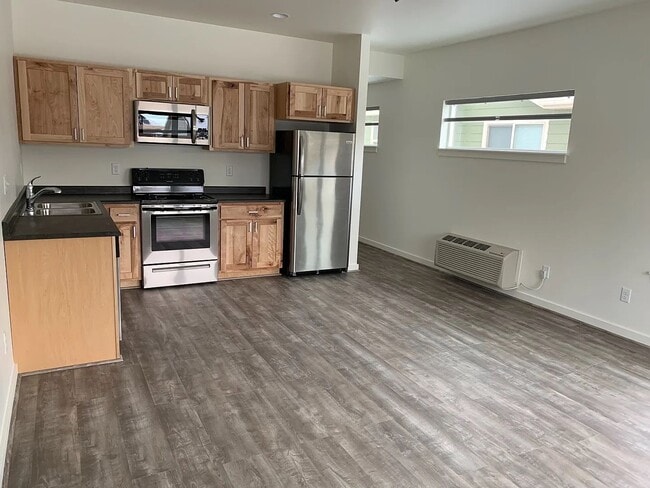 Photo - 877-879 S Cottonwood Rd Unit 877 Cottonwood Road