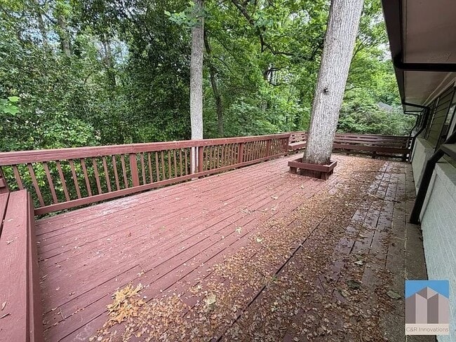 Photo - 2636 Whiteleigh Ct NE