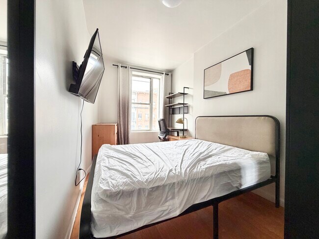 1993 3rd Ave Unit 2