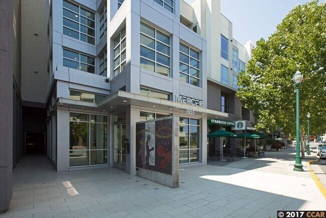 Building Photo - LUXURY 2 BEDROOM CONDO IN DOWNTOWN WALNUT ... Unit 158