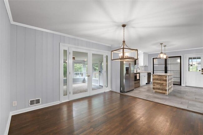 Photo - 2663 Forrest Rd