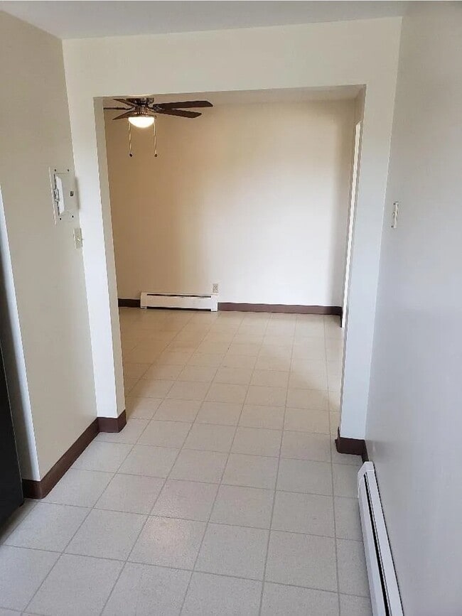 Photo - 320 Meadow Dr Unit 3