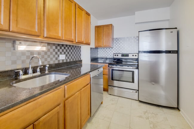 Photo - 5415 N Sheridan Rd Unit 709