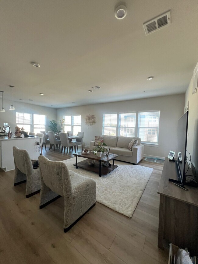 Photo - 6655 Citory Way Unit 203