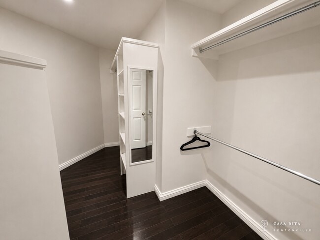 Photo - Executive Furnished 3BR Near Walmart HQ