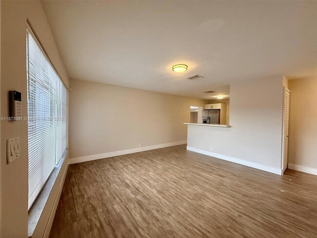 Photo - 2730 NE 9th Terrace