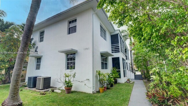 Photo - 1791 Marseille Dr Unit 2