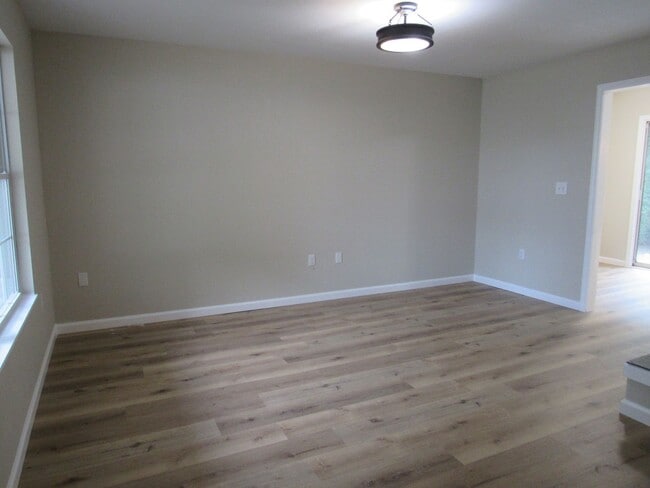 1531 Cherokee Rd