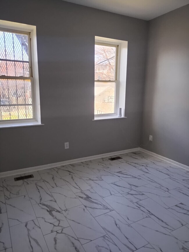 Photo - Brookfield #1