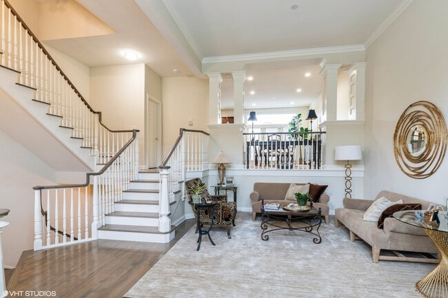 Photo - 2016 Valor Ct Unit 1