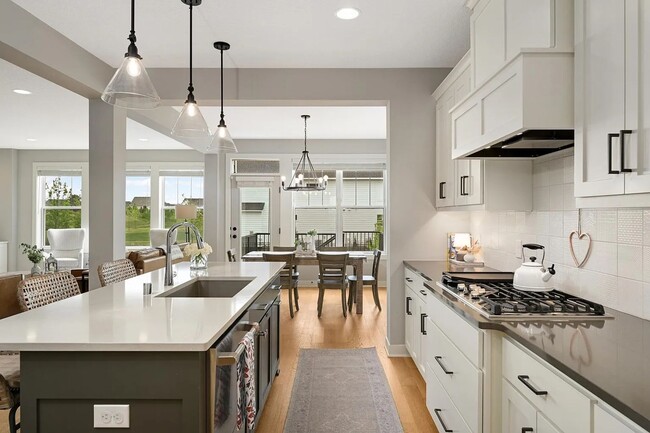 Photo - Absolutely stunning woodbury property for lease!