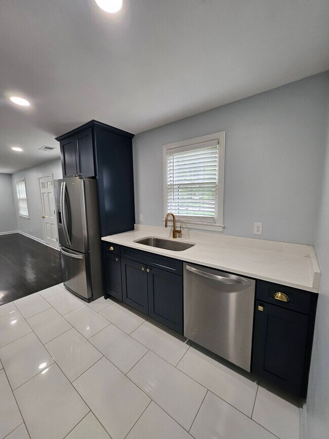 Photo - 214 Ridgeway Dr