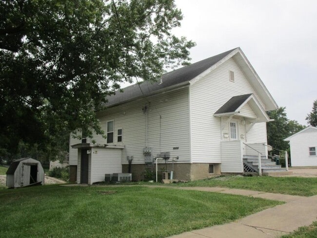 Photo - 601 W Smith St