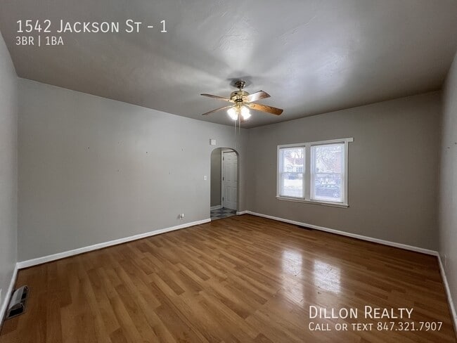Photo - 1542 Jackson St Unidad 1